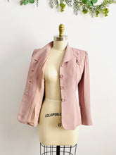 Load image into Gallery viewer, Vintage 1940s dusty pink rayon gab jacket with structured shoulders
