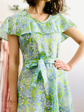 Load image into Gallery viewer, Vintage 1920s style green floral dress
