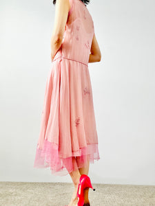 Vintage 1920s lilac color silk dress with ribbonwork