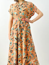Load image into Gallery viewer, Vintage 1940s novelty print dress
