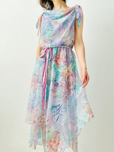 Load image into Gallery viewer, Vintage 1970s pastel floral dress
