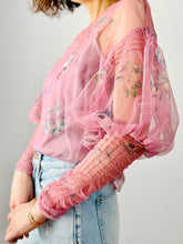 Load image into Gallery viewer, Dreamy pink tulle floral blouse
