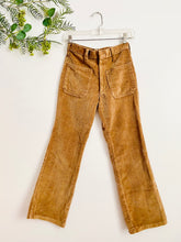 Load image into Gallery viewer, Vintage 1970s brown straight leg corduroy pants with front pockets
