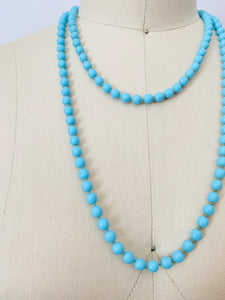 Vintage 1920s turquoise color glass beads flapper necklace