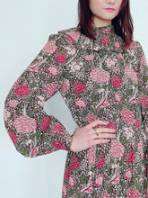 Load image into Gallery viewer, Vintage 1970s floral maxi dress with balloon sleeves
