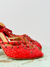 Load image into Gallery viewer, Vintage red Vince Camuto stud heels
