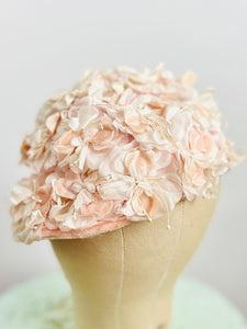 Vintage 1940s pink velvet petals millinery hat