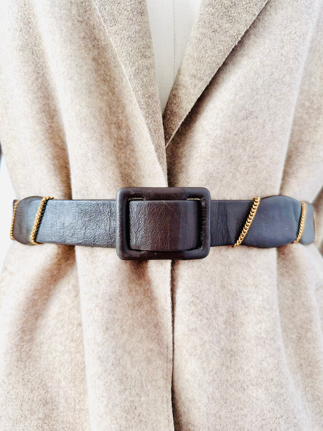 Vintage dark brown leather belt