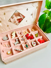 Load image into Gallery viewer, Vintage two tier jewelry box
