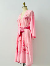Load image into Gallery viewer, Vintage pink embroidered lounging robe
