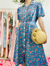 Load image into Gallery viewer, Vintage 1940s blue floral day dress
