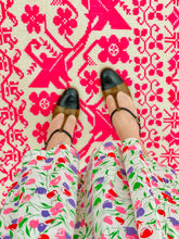 Load image into Gallery viewer, 1940s black and brown colors mary janes leather heels on pink rug

