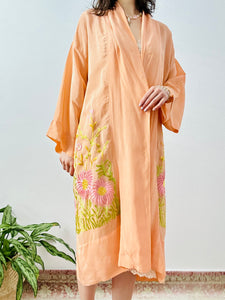 Vintage 1920s embroidered dressing gown/robe