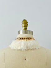 Load image into Gallery viewer, Vintage beaded faux pearls fur collar necklace
