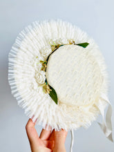 Load image into Gallery viewer, Vintage 1930s white tulle millinery hat

