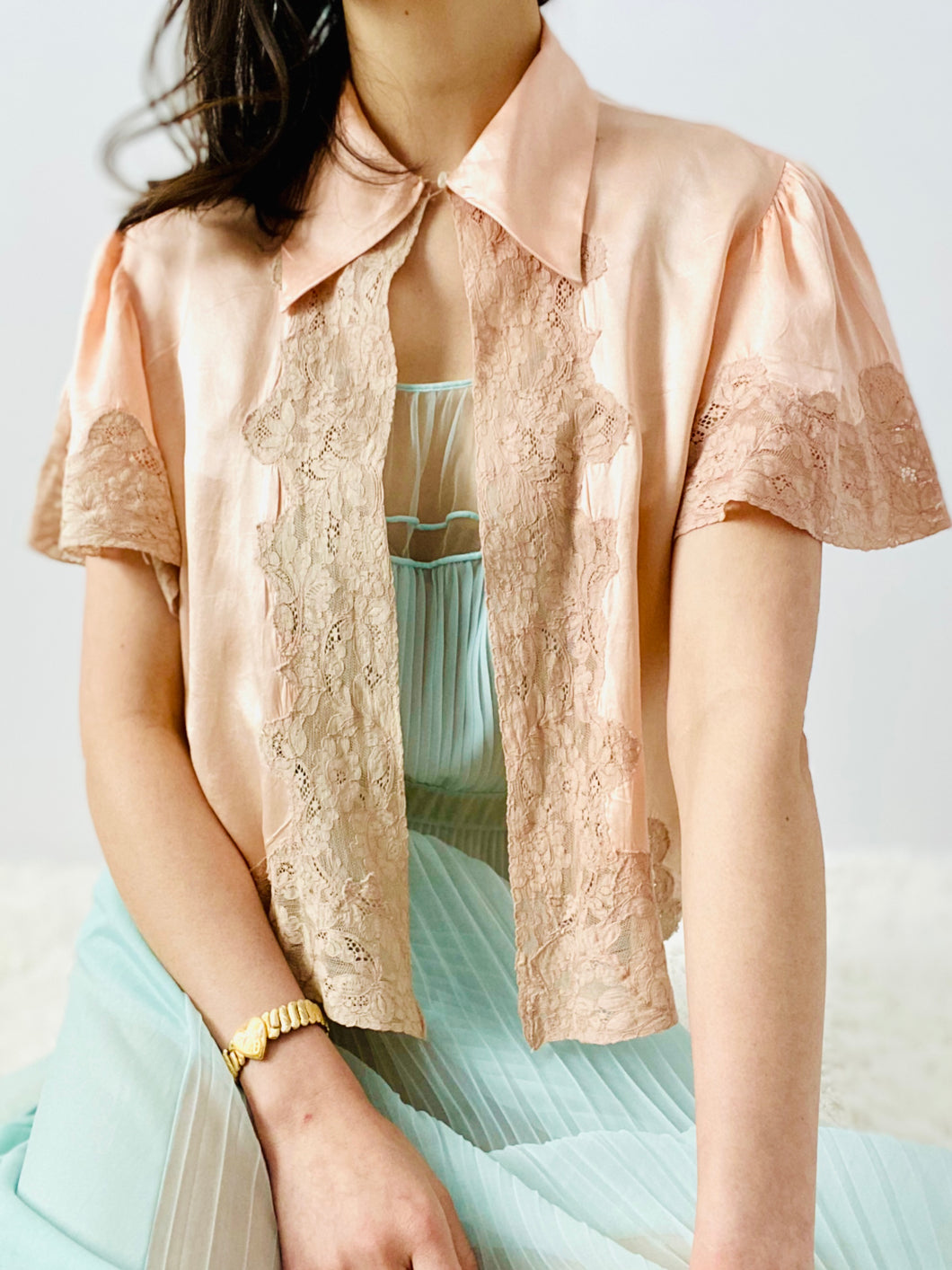 Vintage 1930s pink silk rayon bed jacket lingerie top