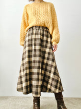 Load image into Gallery viewer, Vintage 1970s brown plaid skirt
