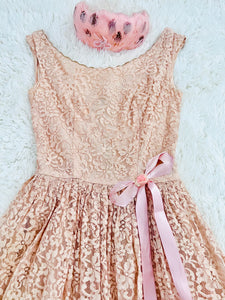 Vintage 1950s pink lace dress
