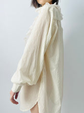 Load image into Gallery viewer, Vintage white cotton Gunne blouse/dress
