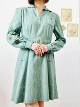 Load image into Gallery viewer, Vintage 1940s Evergreen Girl Scout Dress
