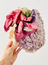 Load image into Gallery viewer, Vintage 1930s lilac blossom millinery hat with pink ribbon
