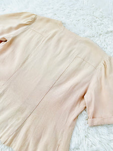 Vintage 1940s champagne pink rayon top w celluloid buttons