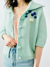 Load image into Gallery viewer, Vintage 1940s turquoise cardigan
