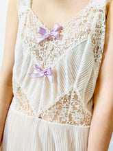 Load image into Gallery viewer, Vintage white pleated lace slip with bows
