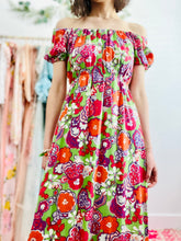 Load image into Gallery viewer, Vintage 1960s pink floral dress
