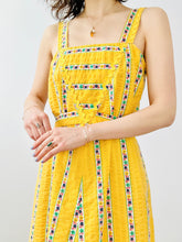 Load image into Gallery viewer, Vintage 1940s yellow floral dress
