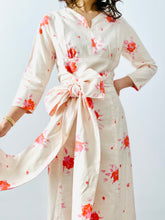 Load image into Gallery viewer, Vintage Vogue couturier design floral dress
