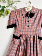 Load image into Gallery viewer, Vintage 1930s baby girl dress
