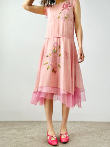 Vintage 1920s lilac color silk dress with ribbonwork