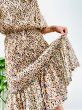 Load image into Gallery viewer, Vintage lilac blossom pleated floral dress
