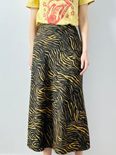Load image into Gallery viewer, Amber layers high waisted A line skirt

