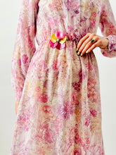 Load image into Gallery viewer, Vintage 1970s purple floral dress
