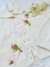 Load image into Gallery viewer, Vintage 1950s cardigan with floral appliqués
