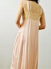 Load image into Gallery viewer, Vintage 1920s pink lingerie slip
