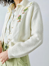 Load image into Gallery viewer, Vintage 1950s cardigan with floral appliqués
