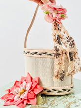 Load image into Gallery viewer, Vintage pastel pink bucket bag
