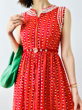 Load image into Gallery viewer, Vintage 1960s zig zag floral dress
