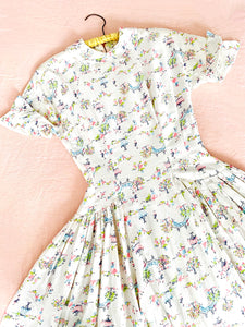 Vintage 1940s novelty print cotton dress pastel colors