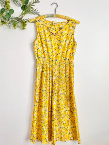 Vintage yellow floral dress with fine pleats