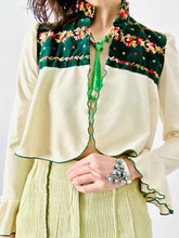 Load image into Gallery viewer, Vintage 1960s embroidered bolero
