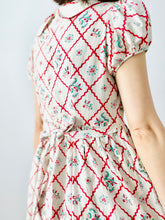 Load image into Gallery viewer, Vintage 1930s Rick Rack Floral Dress
