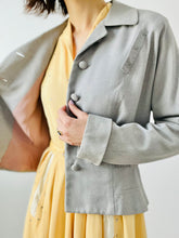 Load image into Gallery viewer, Vintage 1940s gray jacket
