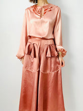 Load image into Gallery viewer, Vintage 1940s pink satin skirt
