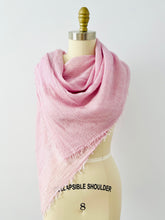 Load image into Gallery viewer, Vintage lilac pink cashmere scarf
