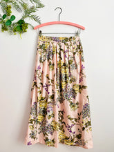 Load image into Gallery viewer, Vintage pink floral maxi skirt with pockets

