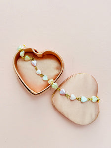 Vintage pastel pearly heart beaded bracelet